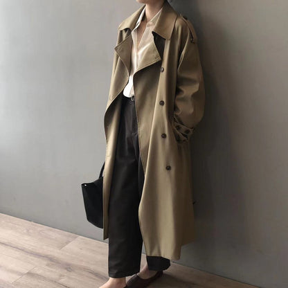 Dobbeltradet vandafvisende lang trenchcoat i khaki