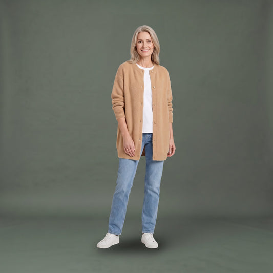 Blød Oversized Lang Cardigan med Rund Hals og Knapper