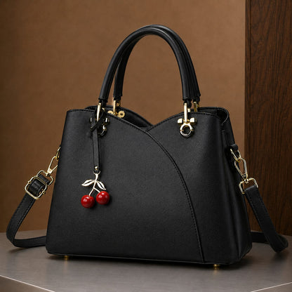 Cherry Handbag, Håndtaske Dame med Kirsebærvedhæng 4