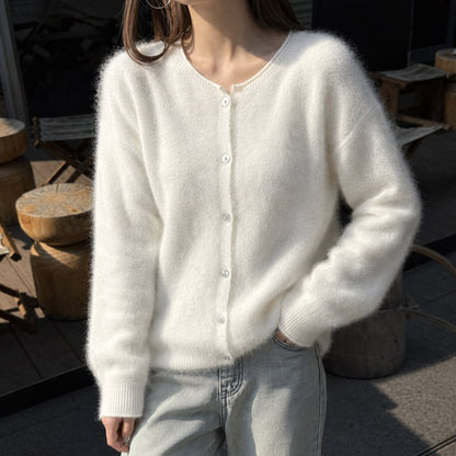 Fluffy sweater cardigan dame i børstet strik med rund hals og knapper, farve hvid