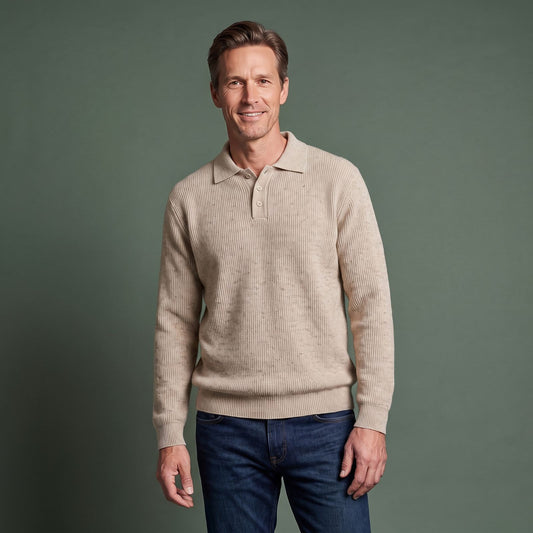 Langærmet polo sweater til herre i blød strik med knaplukning