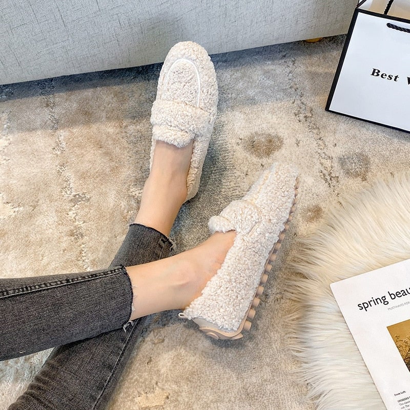 Pantoffel Dames Pluche met Antislipzool en Instapmodel 1