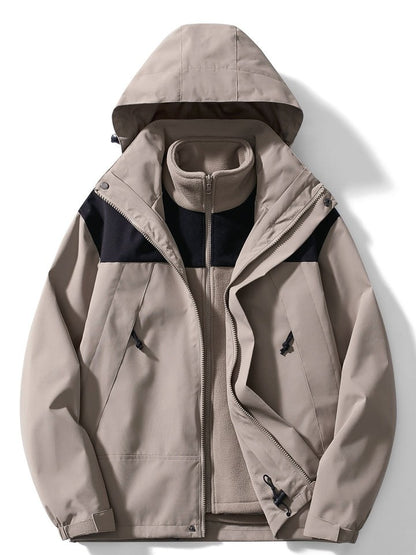 3-i-1 outdoorjakke i khaki med sorte skulderpartier